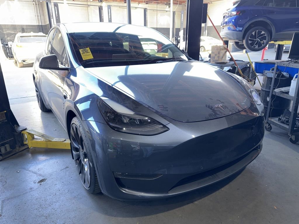 Used 2022 Tesla Model Y Performance image 3