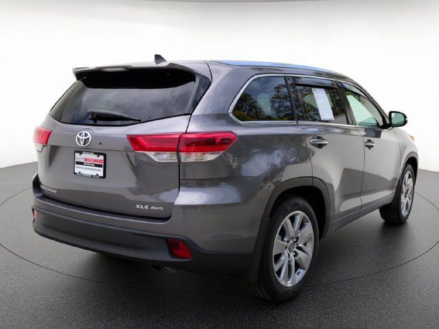 Used 2017 Toyota Highlander XLE AWD/4WD image 5