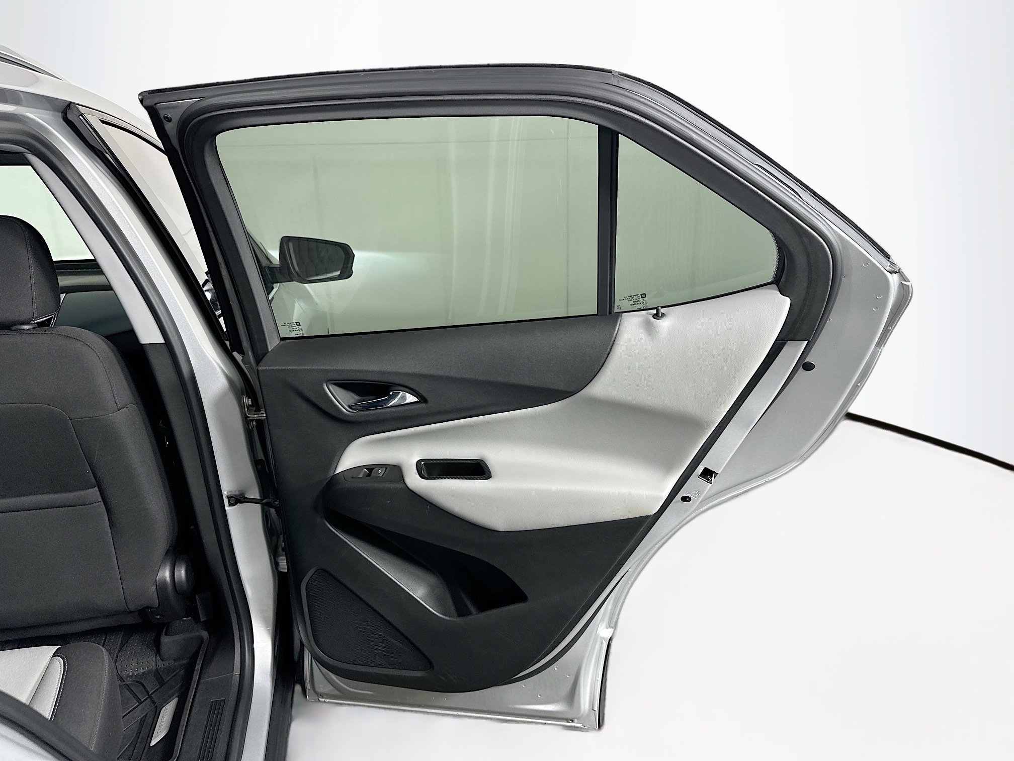 Used 2020 Chevrolet Equinox LT FWD image 27