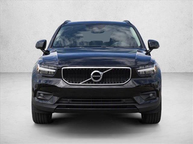 Used 2021 Volvo XC40 T5 Momentum w/ Protection Package Premier AWD/4WD image 2