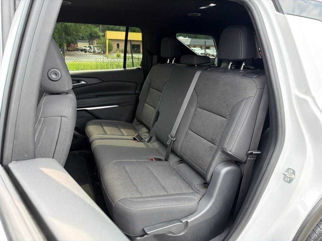 Used 2024 Chevrolet Traverse LS AWD/4WD image 18