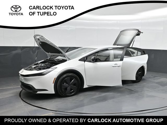 Used 2026 Toyota Prius LE FWD image 55