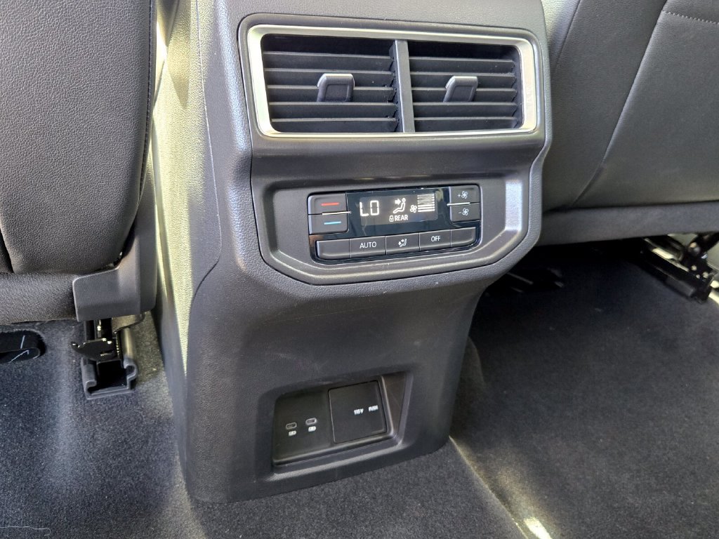 Certified 2026 Volkswagen Atlas SE w/ Panoramic Sunroof Package FWD image 16