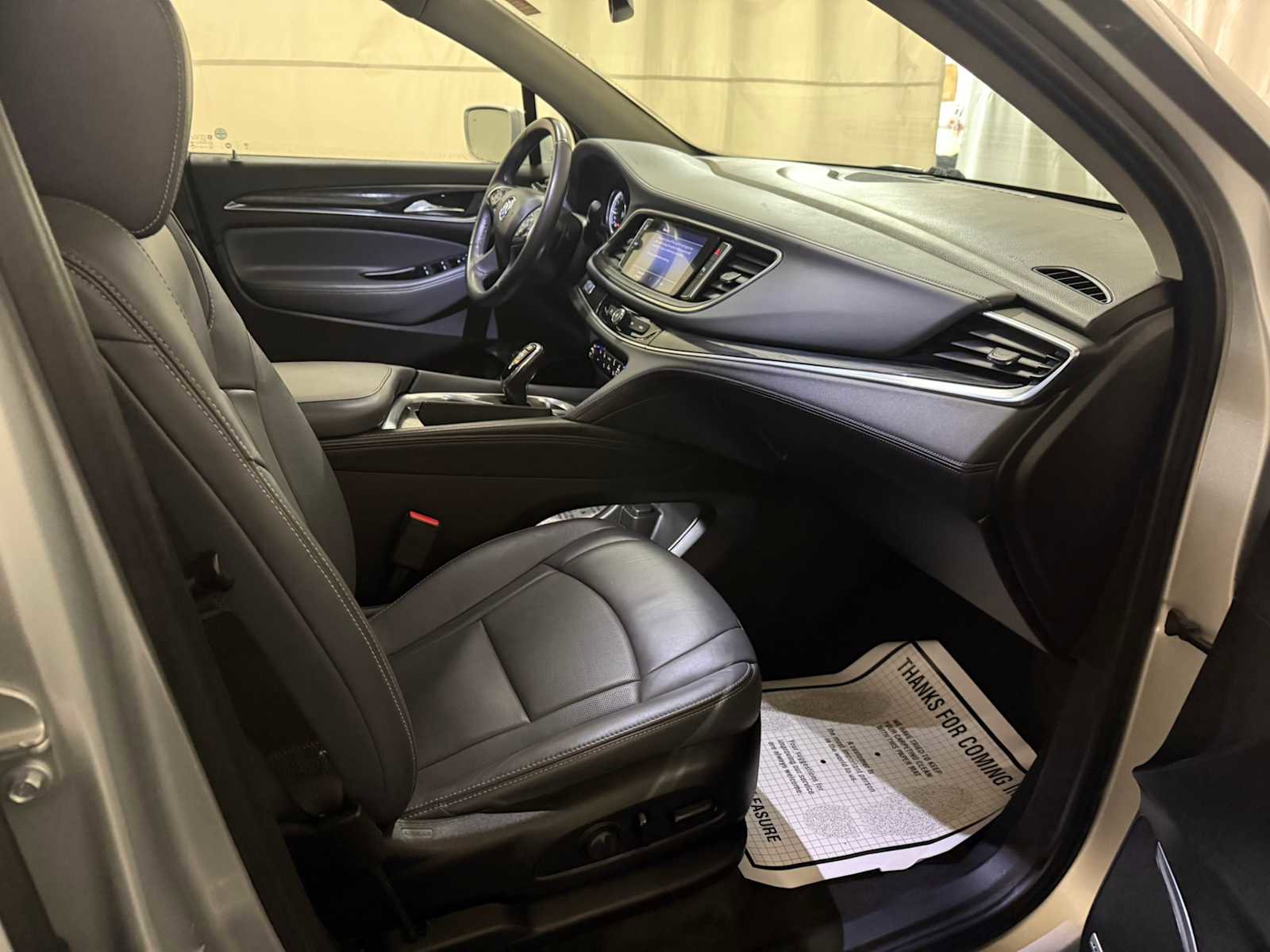 Used 2020 Buick Enclave Essence w/ Sound and Sites Package image 28