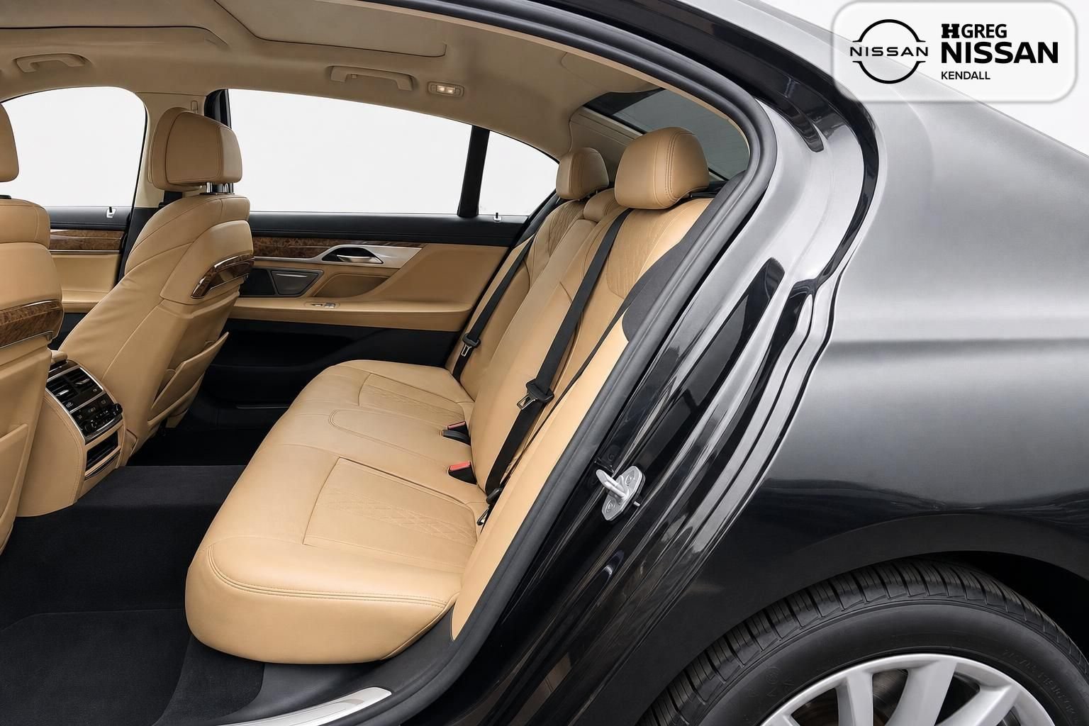 Used 2018 BMW 740i RWD image 13