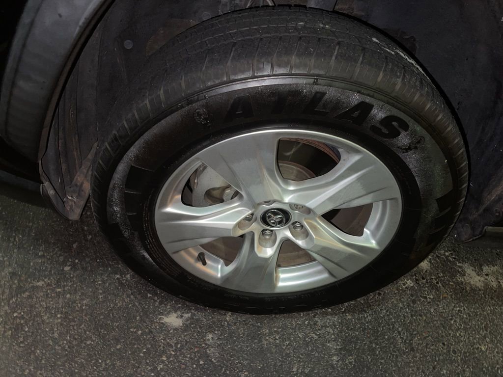 Used 2020 Toyota RAV4 XLE image 7