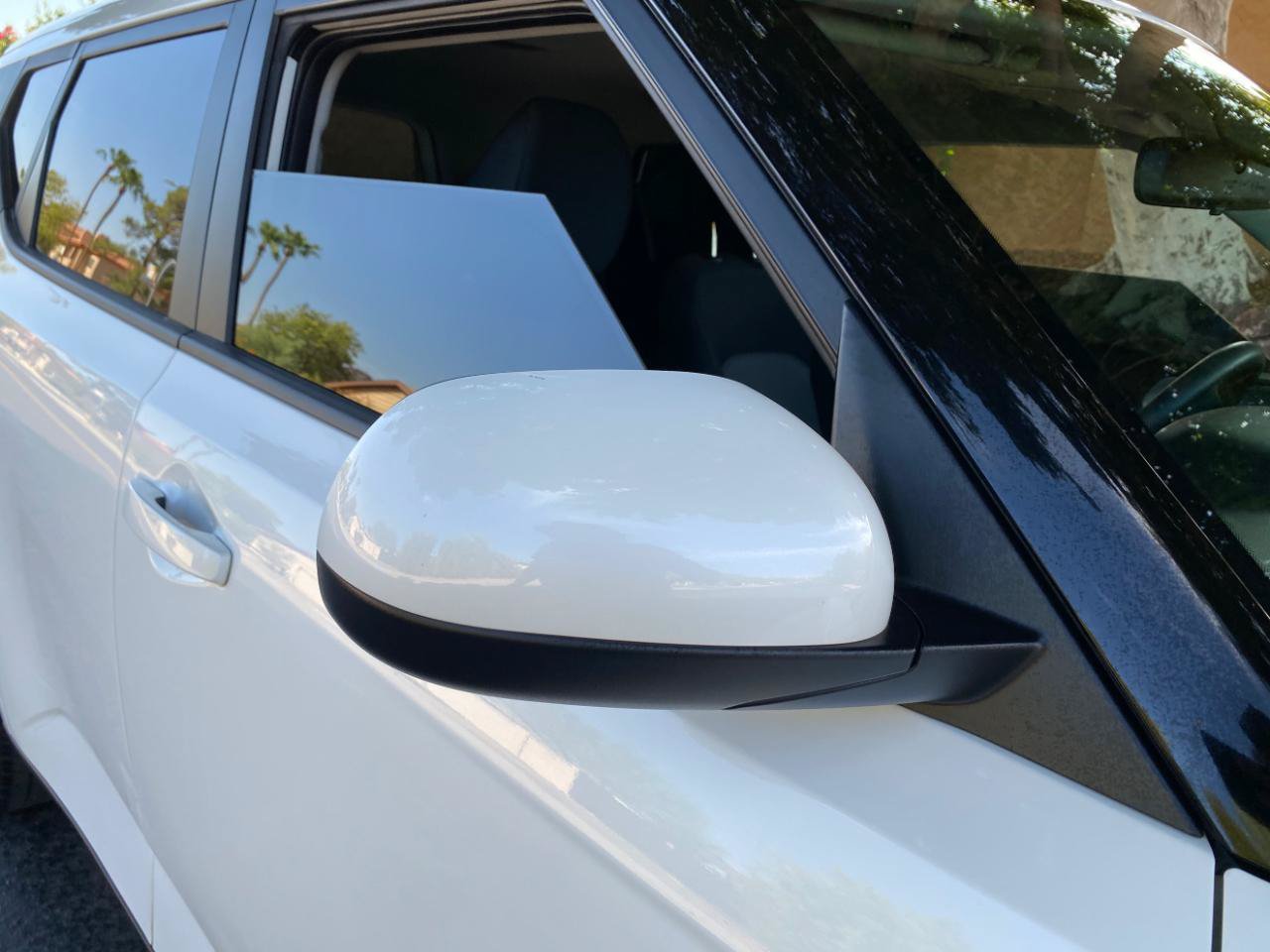 Used 2025 Kia Soul LX w/ LX Technology Package FWD image 15