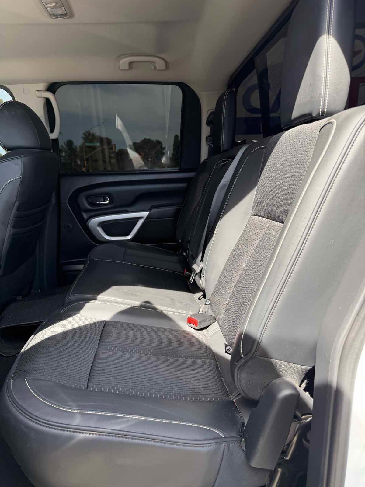 Used 2018 Nissan Titan PRO-4X w/ Pro-4x Utility Package AWD/4WD image 27