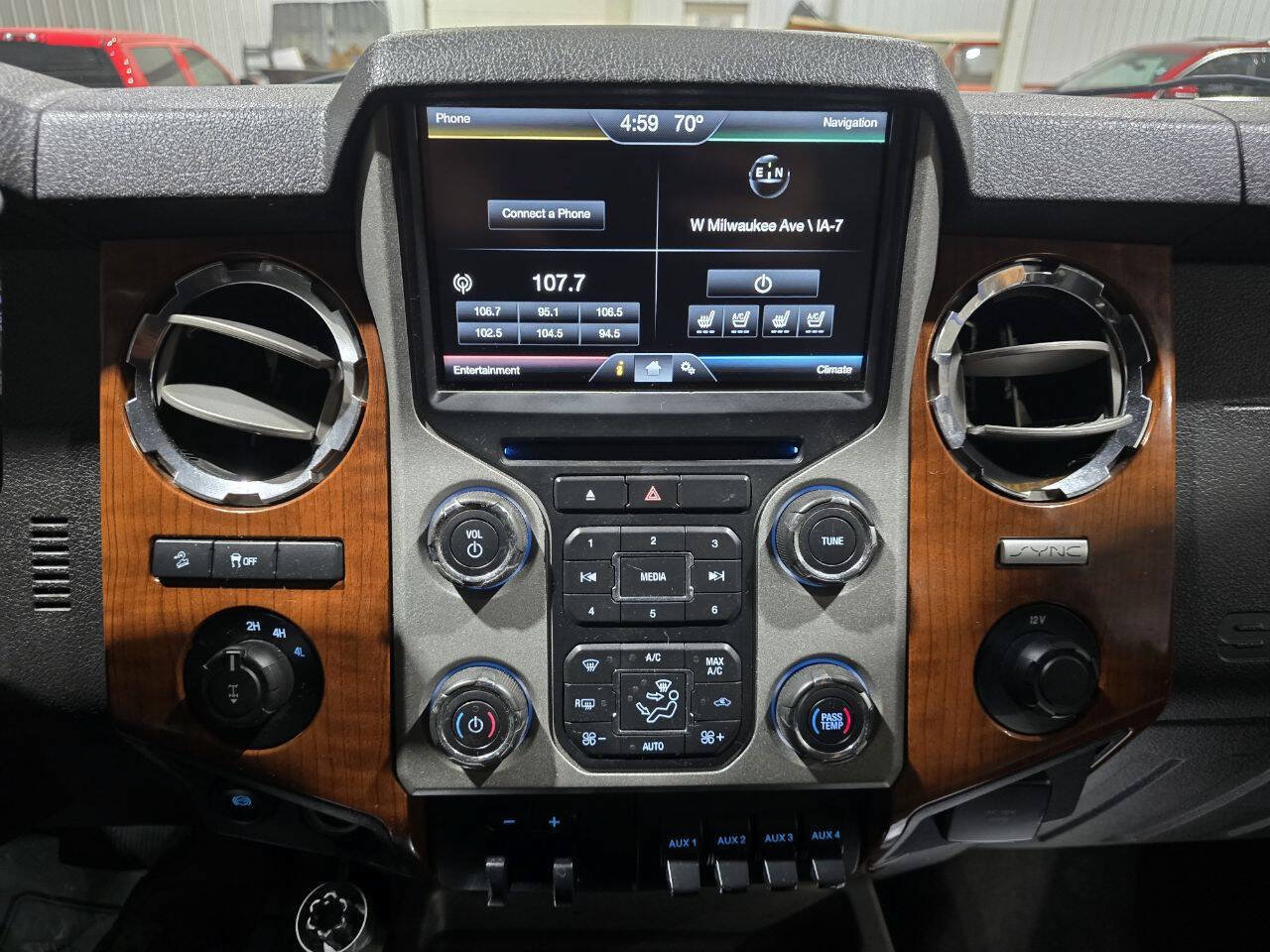Used 2015 Ford F250 King Ranch w/ FX4 Off-Road Package AWD/4WD image 40