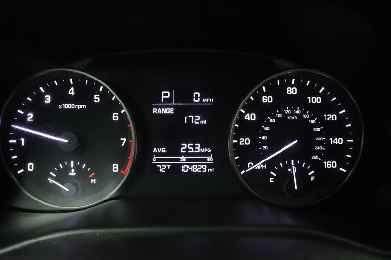 Used 2017 Hyundai Elantra SE FWD image 8
