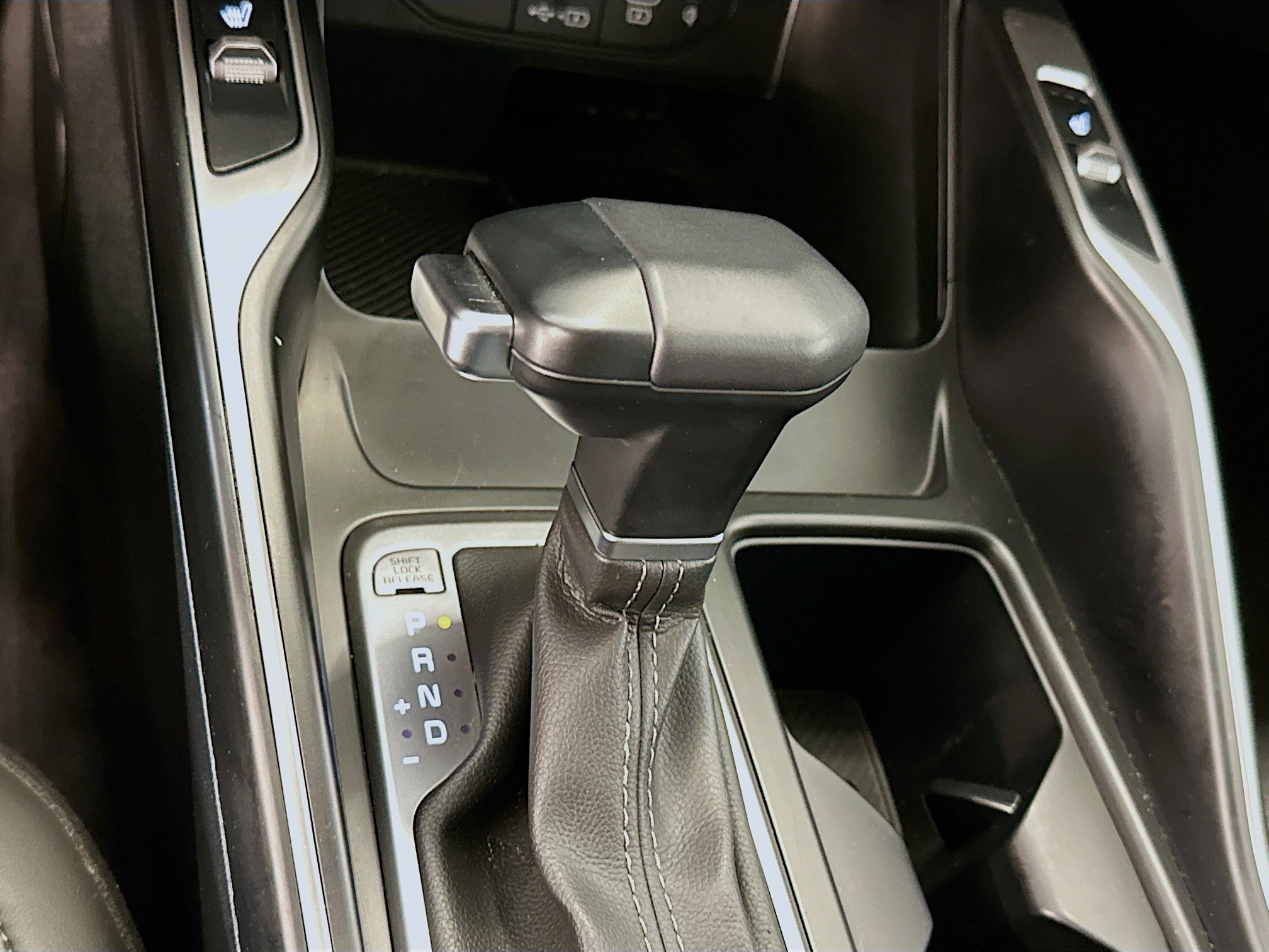 Used 2024 Kia Sorento S image 25