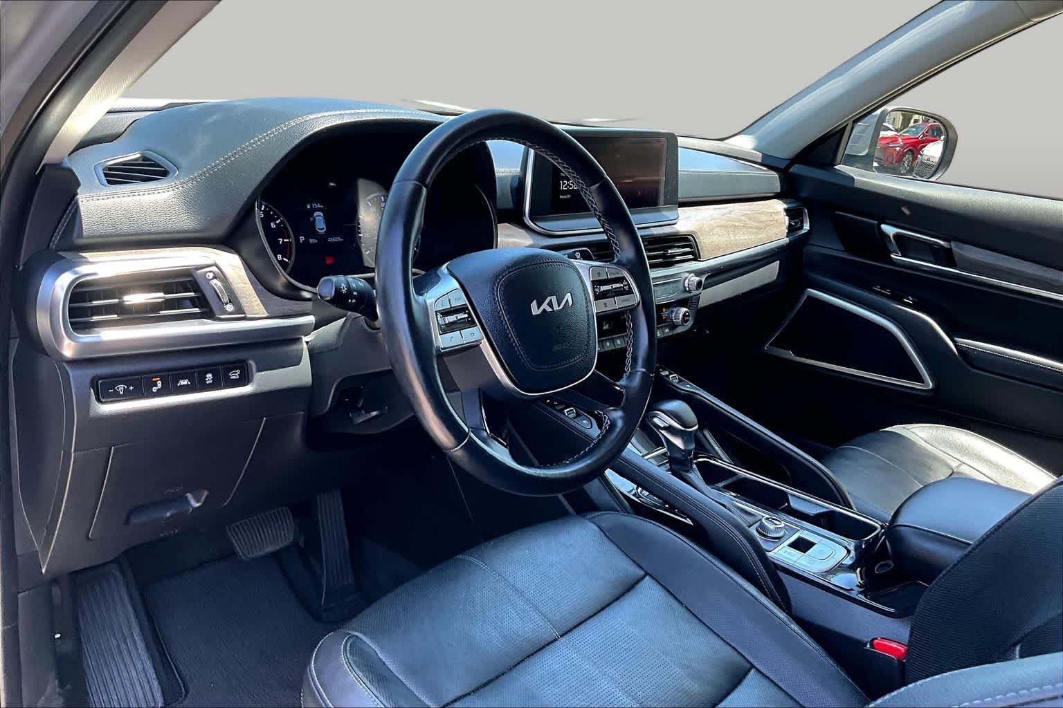 Used 2022 Kia Telluride EX w/ EX Premium Package AWD/4WD image 18