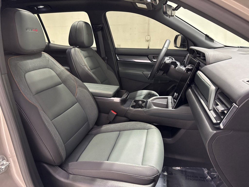 Used 2026 GMC Terrain AT4 w/ Convenience Package III image 43