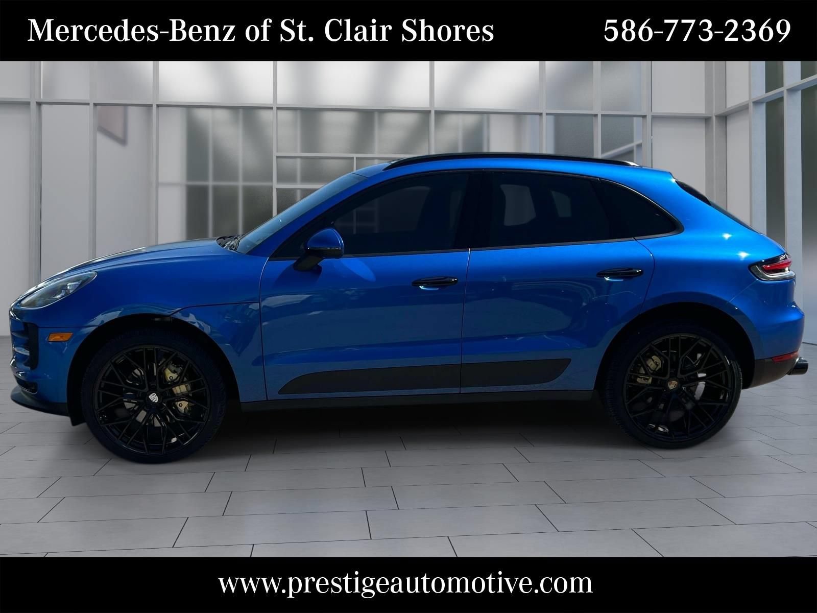 Used 2021 Porsche Macan w/ Premium Package AWD/4WD image 2