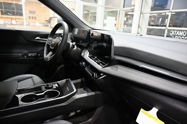 New 2026 Chevrolet Equinox LT w/ Convenience Package II image 13