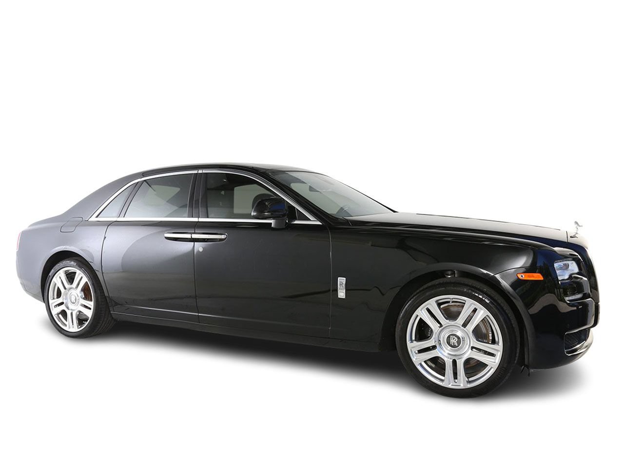 Used 2017 Rolls-Royce Ghost RWD image 13