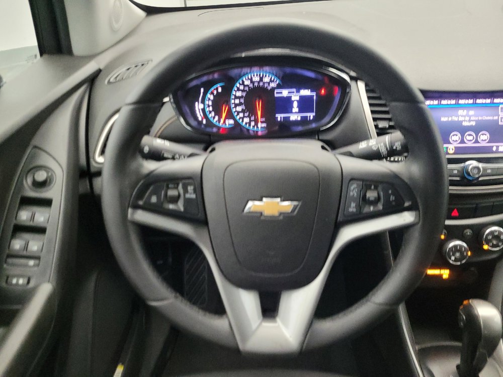 Used 2020 Chevrolet Trax LT w/ Redline Edition AWD/4WD image 22