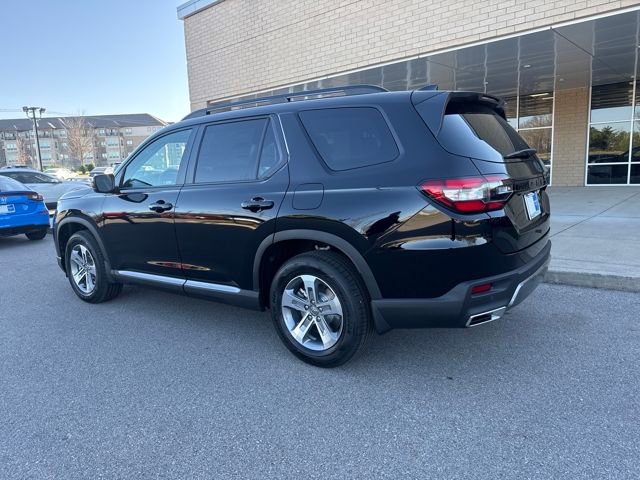 Certified 2026 Honda Pilot EX-L image 2