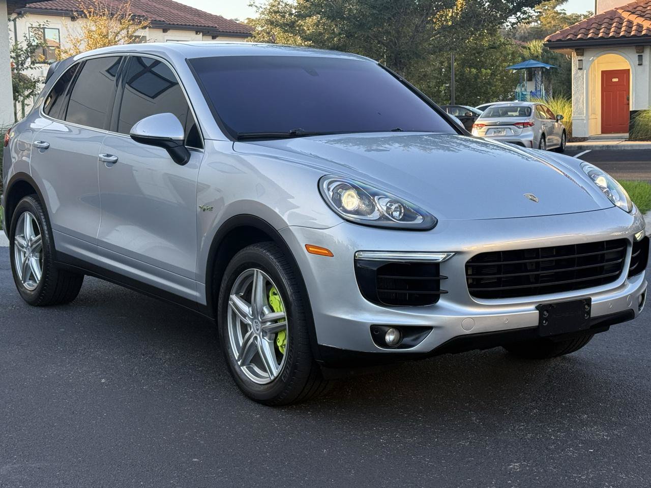 Used 2016 Porsche Cayenne S AWD/4WD image 32