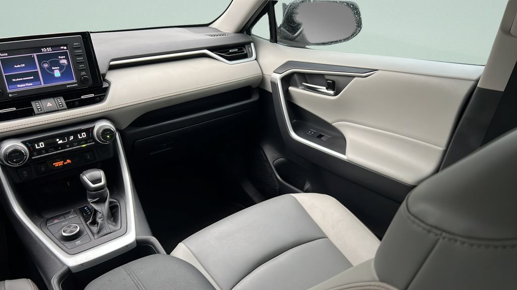 Certified 2022 Toyota RAV4 XLE Premium AWD/4WD image 12