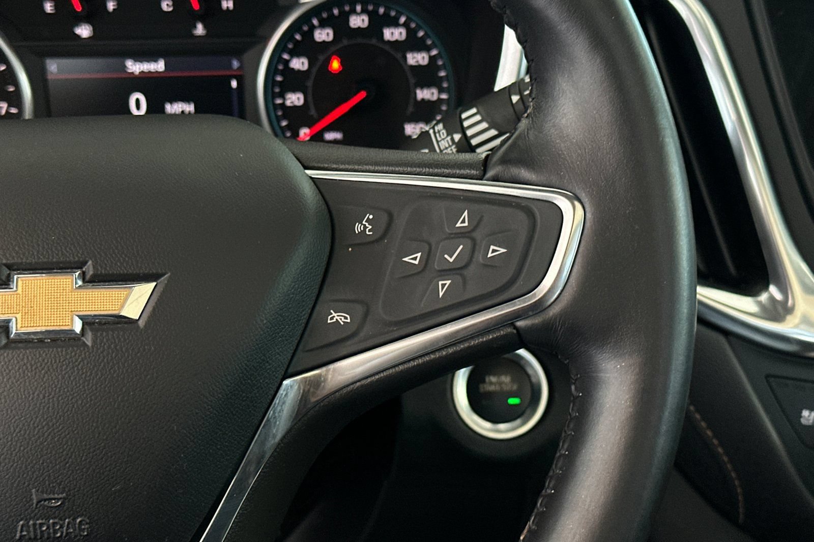 Used 2021 Chevrolet Equinox Premier FWD image 32