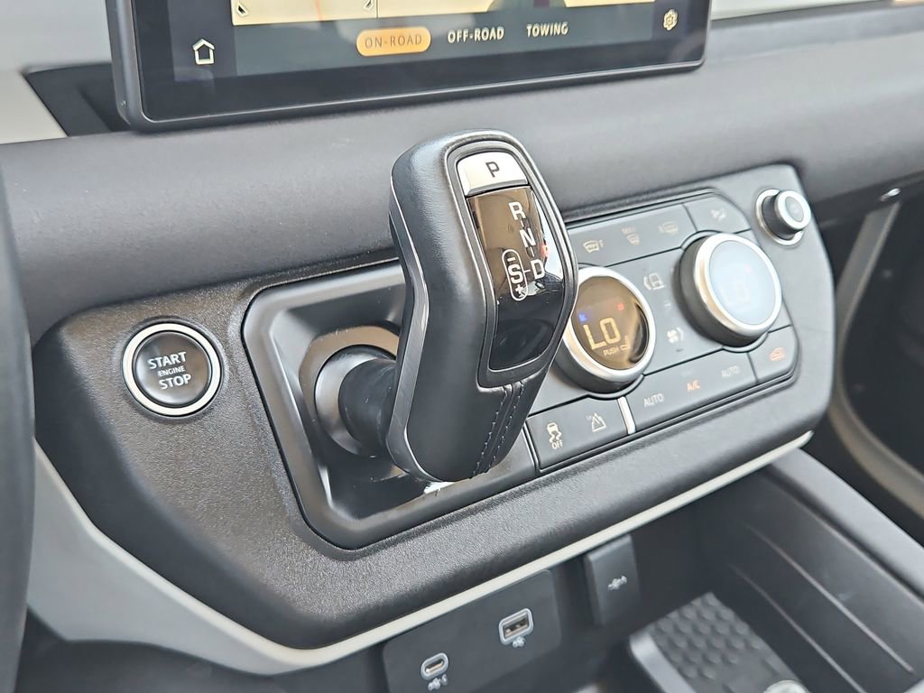 Used 2023 Land Rover Defender 110 S AWD/4WD image 25