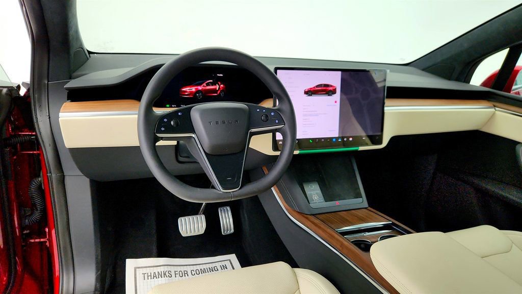 Used 2024 Tesla Model X AWD/4WD image 11
