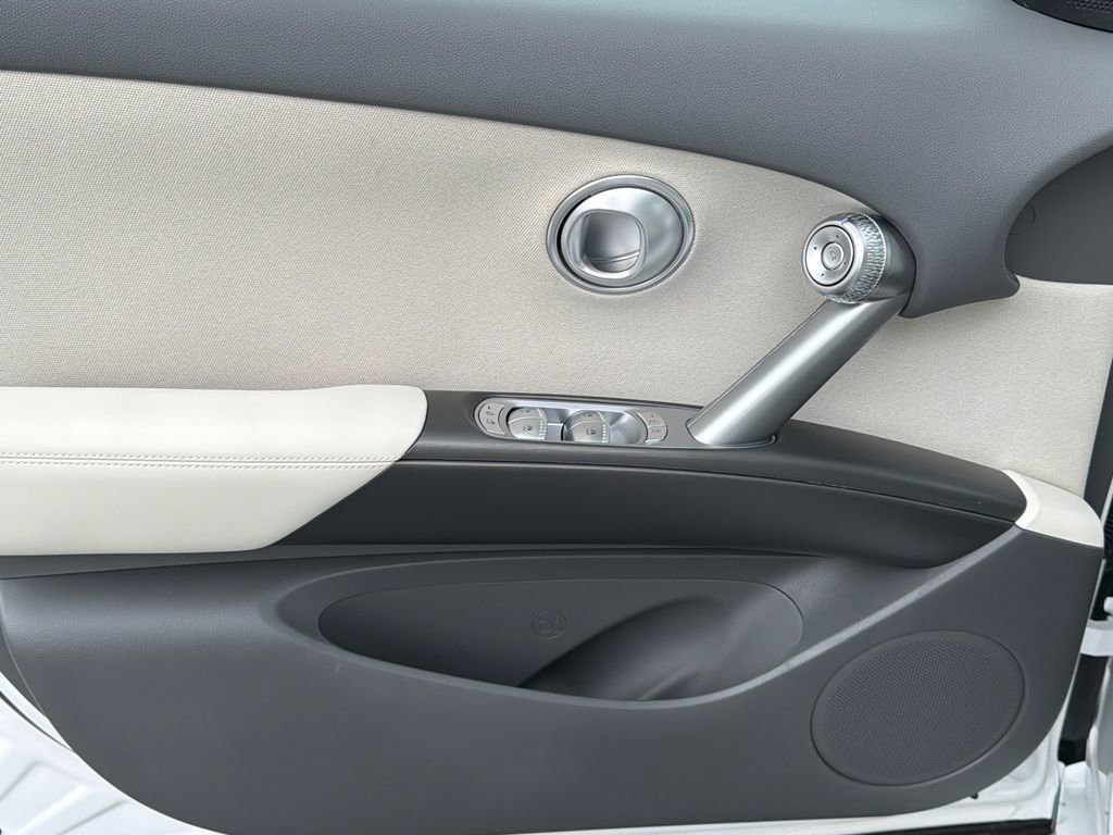 New 2026 Genesis GV60 RWD image 10