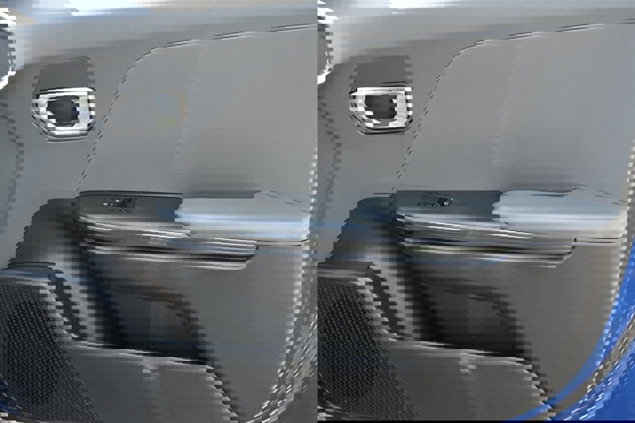 Used 2025 Kia K4 LXS image 18