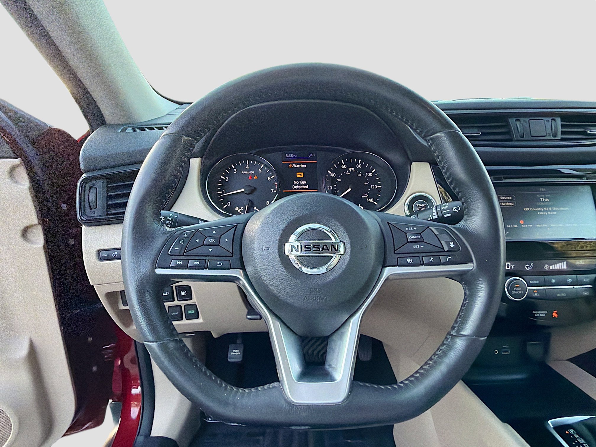 Used 2018 Nissan Rogue SV w/ Sun & Sound Touring Package image 35