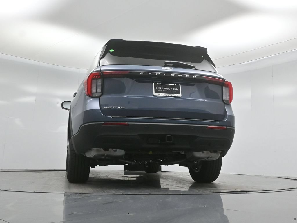 New 2026 Ford Explorer Active RWD image 47