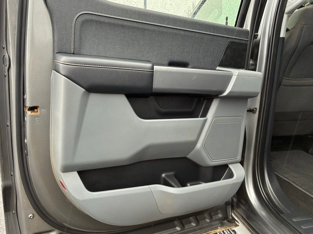 Used 2022 Ford F150 Lightning XLT image 24