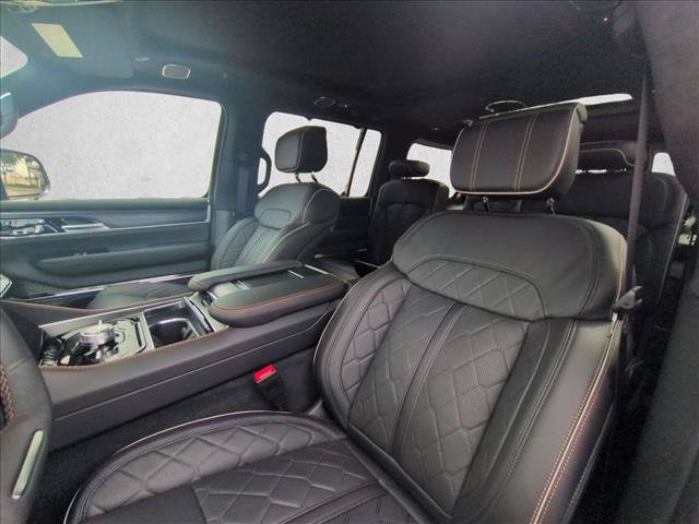 New 2026 Jeep Grand Wagoneer L Summit AWD/4WD image 4