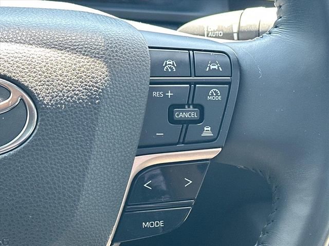 Used 2023 Toyota Crown AWD/4WD image 22