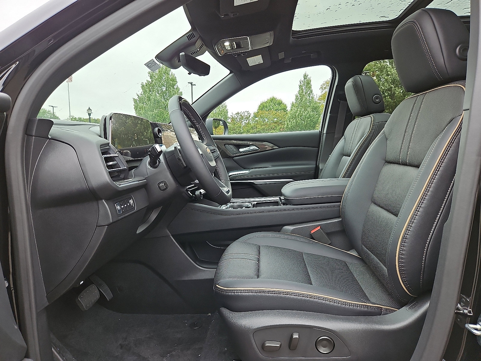 New 2026 Chevrolet Traverse High Country image 6