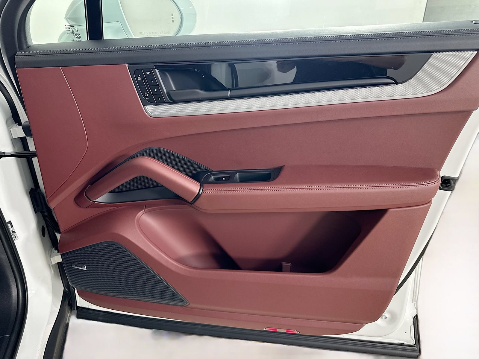 New 2026 Porsche Cayenne Coupe AWD/4WD image 42