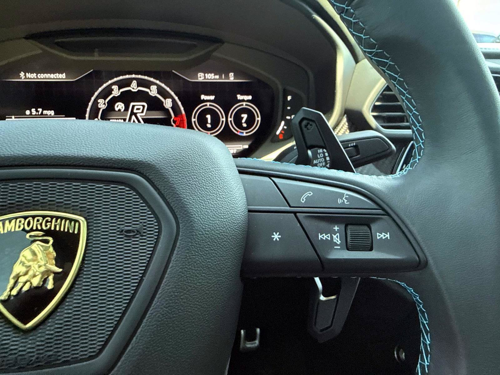 Used 2024 Lamborghini Urus Performante AWD/4WD image 33