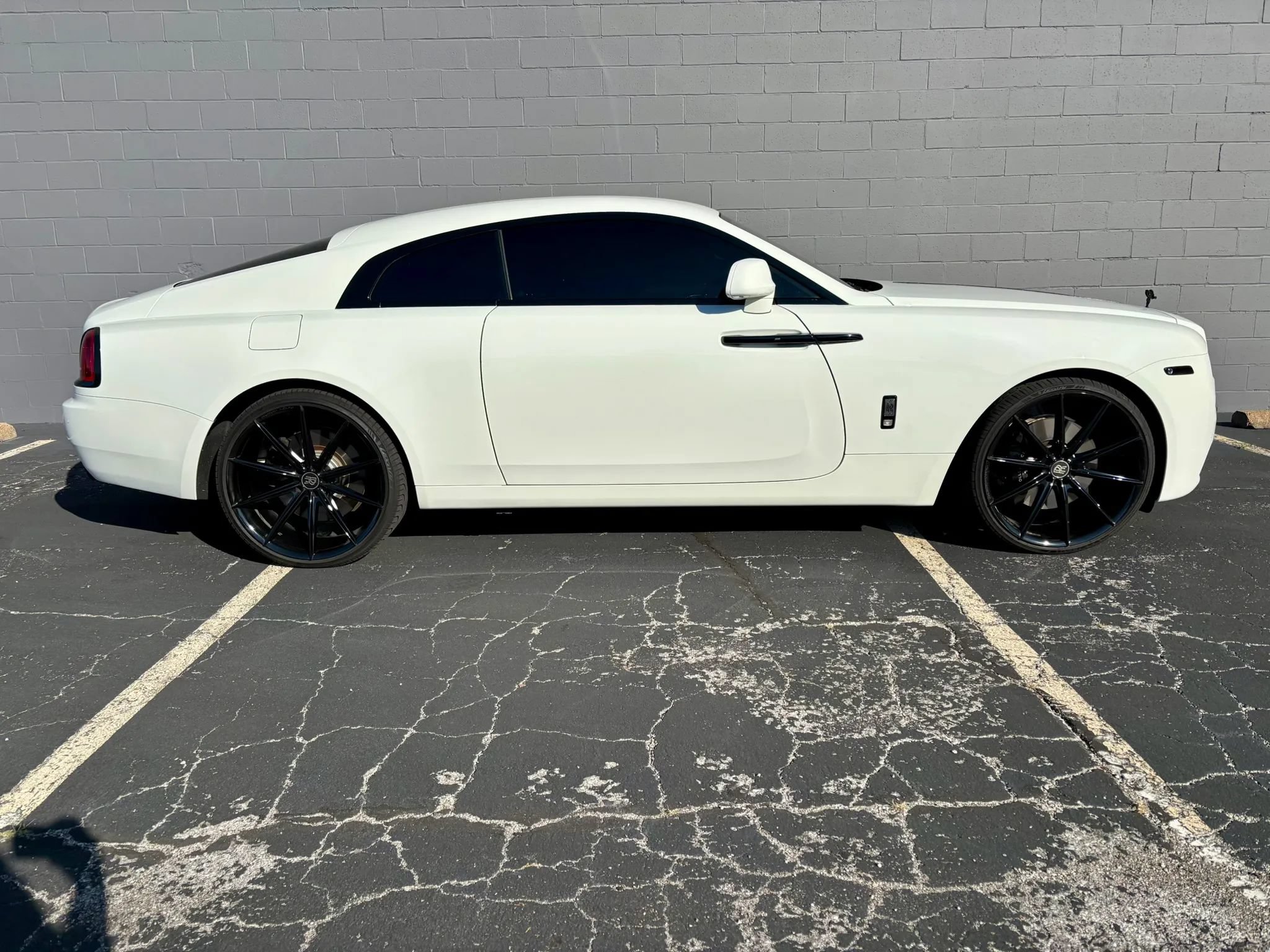 Used 2016 Rolls-Royce Wraith RWD image 7