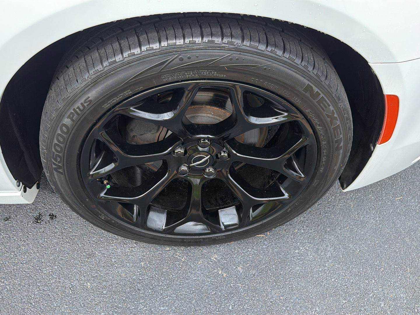 Used 2018 Chrysler 300 Touring w/ Sport Appearance Package RWD image 37