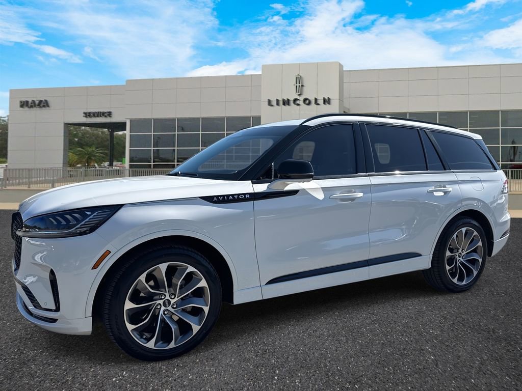 New 2026 Lincoln Aviator 2WD w/ Jet Appearance Package image 7