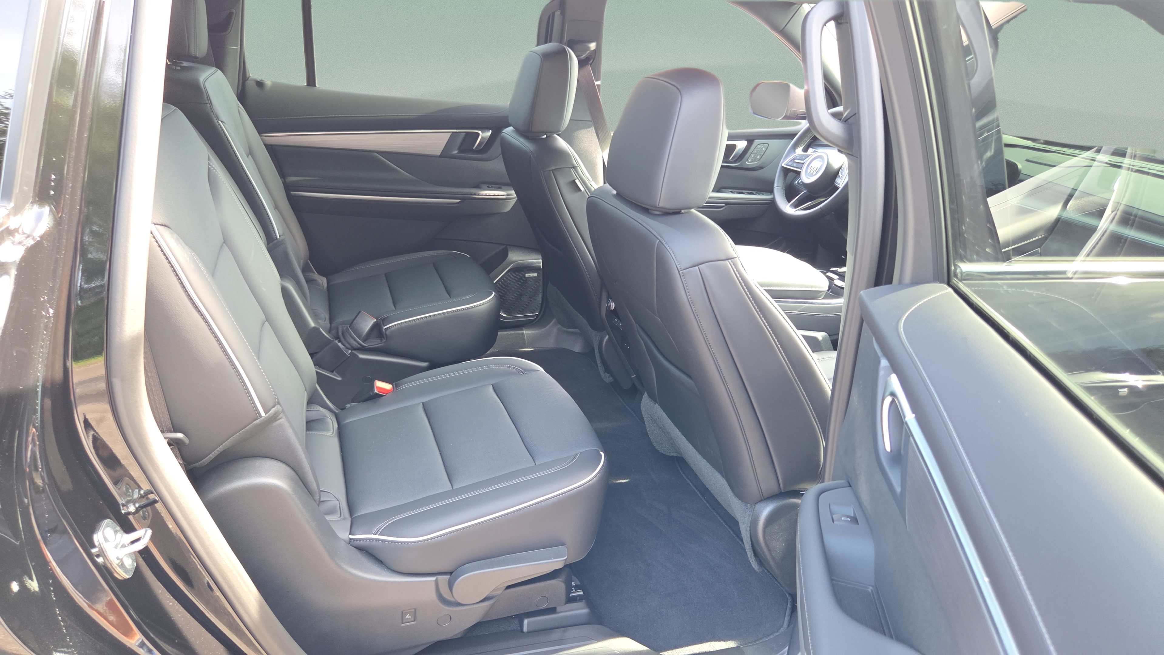Certified 2026 Buick Enclave Preferred w/ Power Package FWD image 37