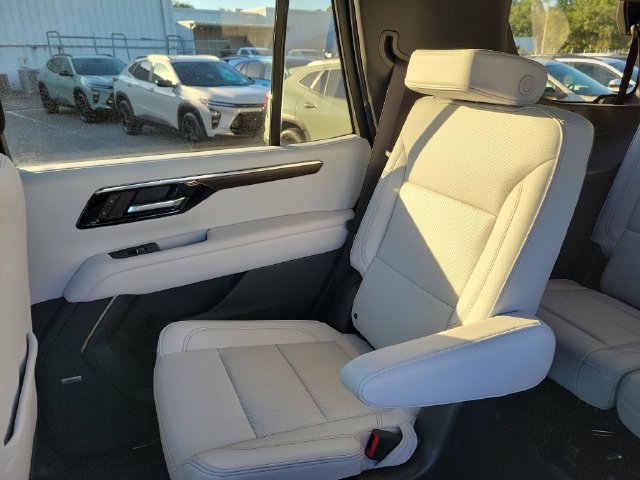 Certified 2025 Chevrolet Tahoe Premier AWD/4WD image 13