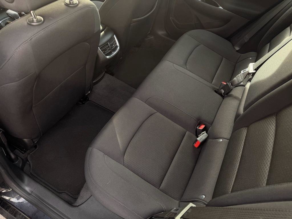 Used 2023 Chevrolet Malibu LT image 15