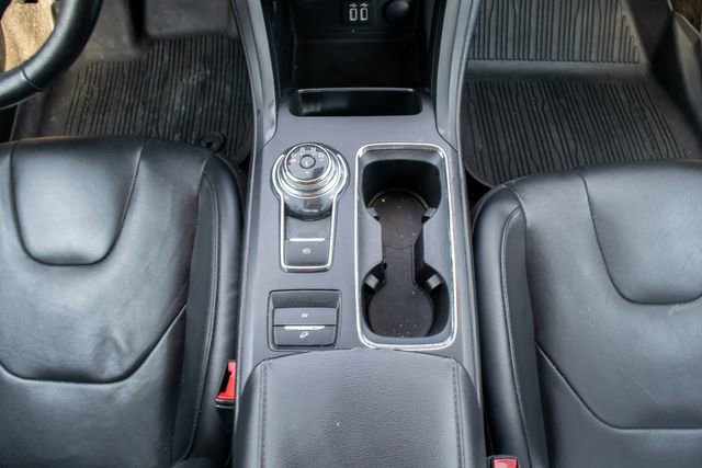 Used 2020 Ford Fusion Energi Titanium FWD image 28