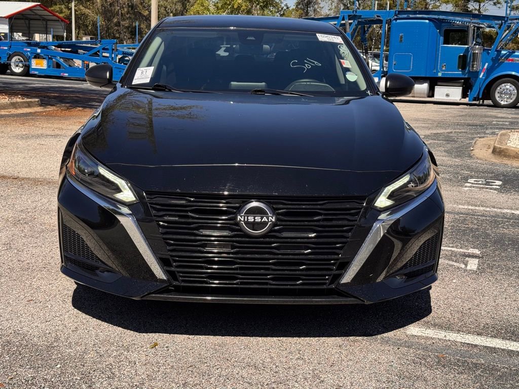 Used 2025 Nissan Altima 2.5 S image 2