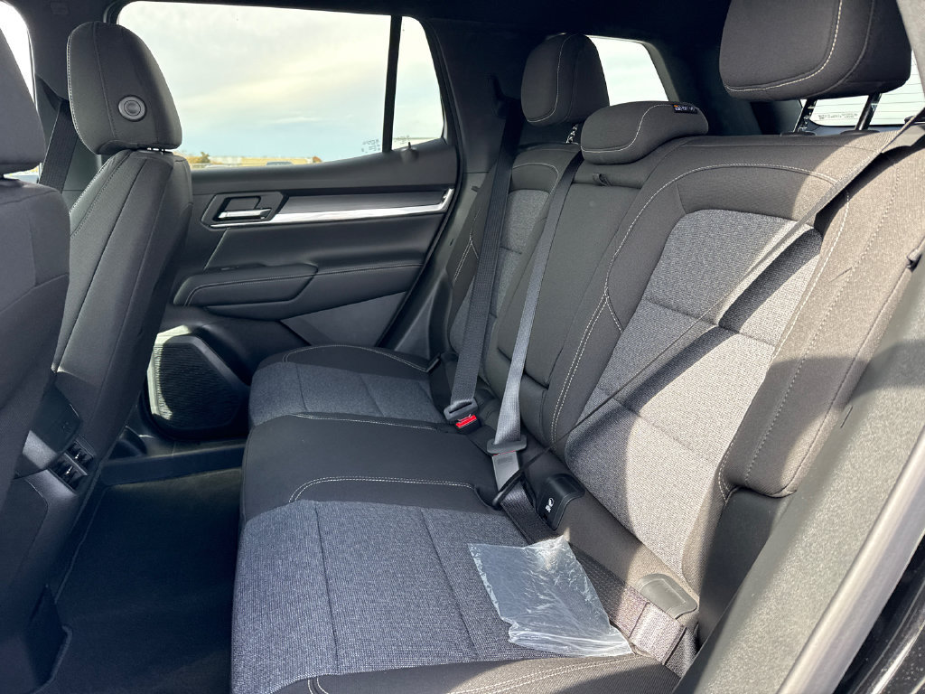 New 2027 GMC Terrain Elevation w/ Black Edition FWD image 31