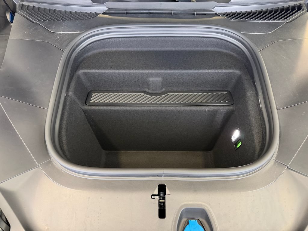 New 2026 Porsche Cayenne Electric AWD/4WD image 27