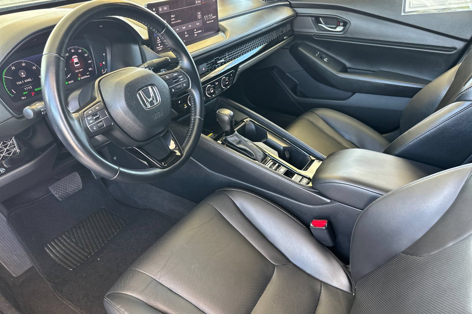 Used 2025 Honda Accord EX-L image 10