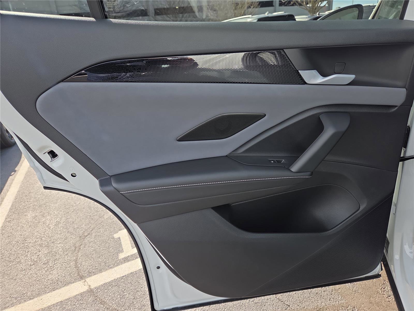 New 2026 Volkswagen Tiguan SE image 23