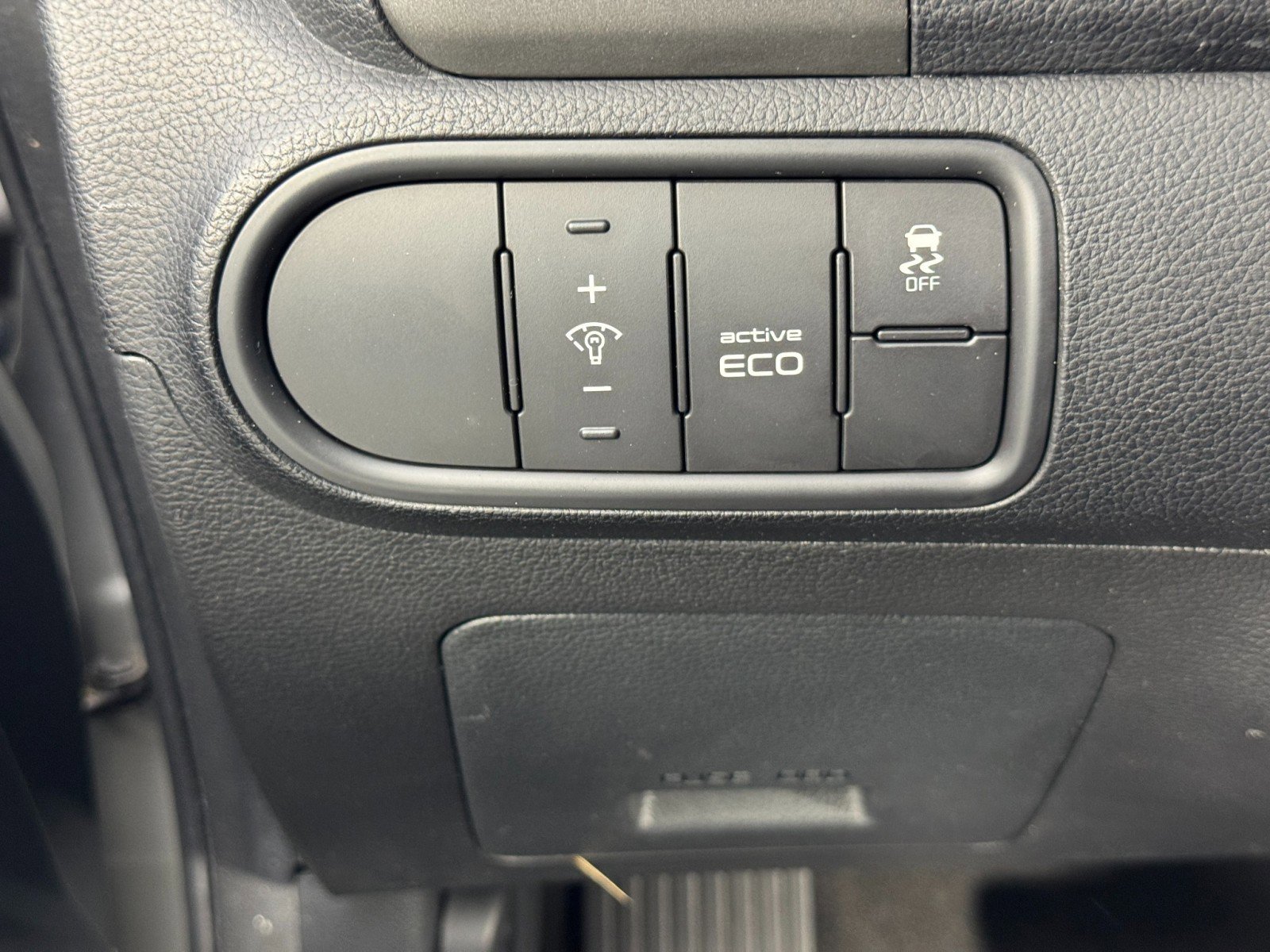 Used 2015 Kia Forte LX w/ Popular Package image 16